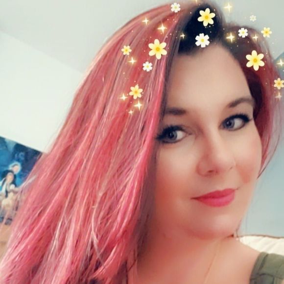 Meet your Posher, Cassy - Picture 1 of 1